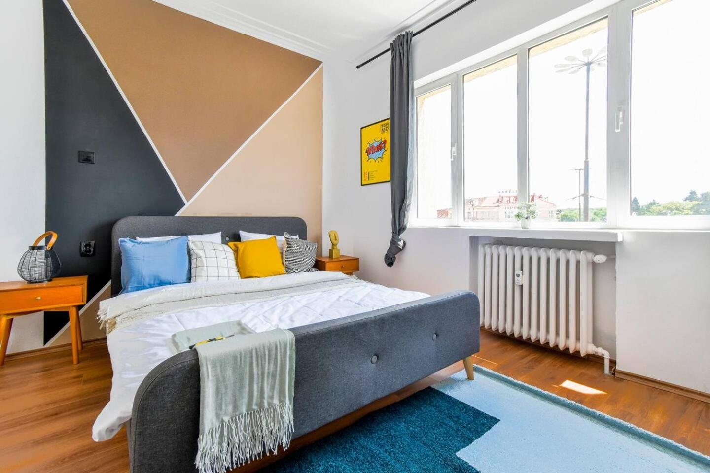 Super Fresh! 3Bdr Apartment In Sofia Center'S Artistic Area Dış mekan fotoğraf