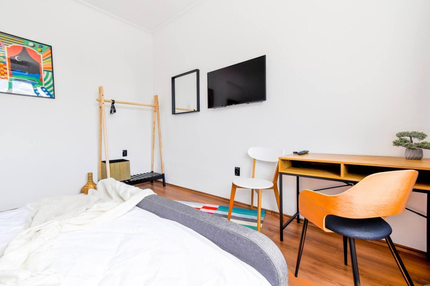Super Fresh! 3Bdr Apartment In Sofia Center'S Artistic Area Dış mekan fotoğraf