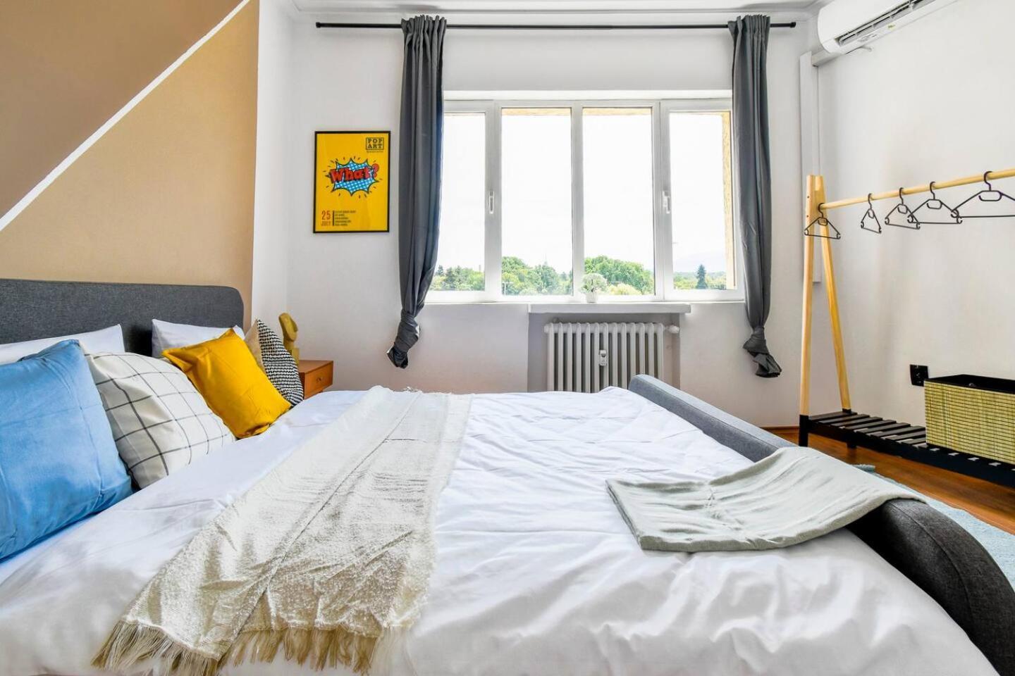Super Fresh! 3Bdr Apartment In Sofia Center'S Artistic Area Dış mekan fotoğraf