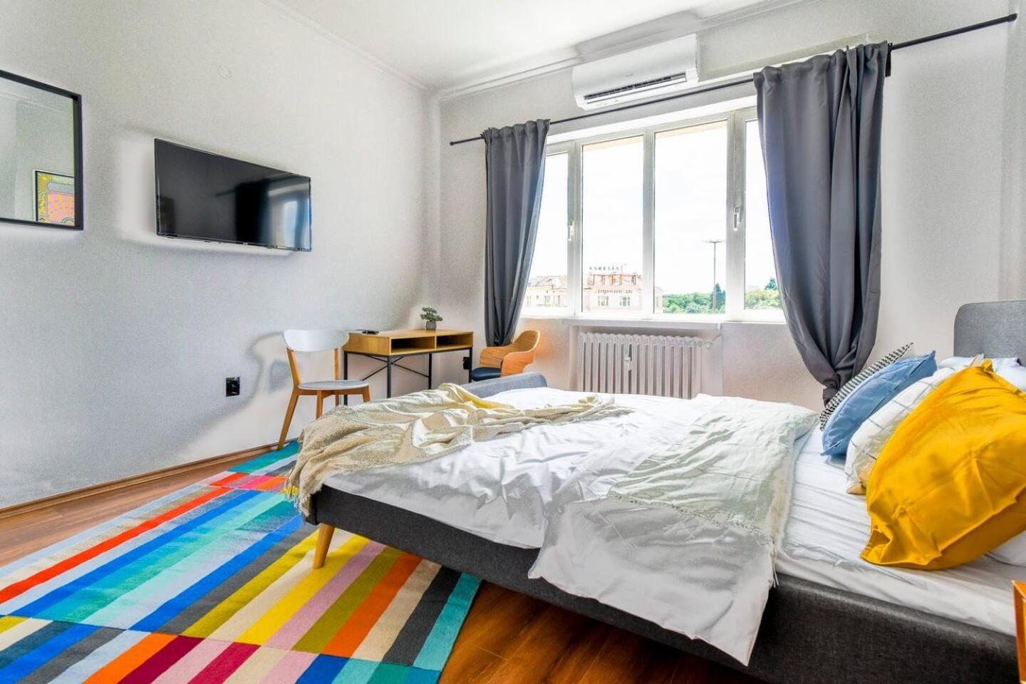 Super Fresh! 3Bdr Apartment In Sofia Center'S Artistic Area Dış mekan fotoğraf