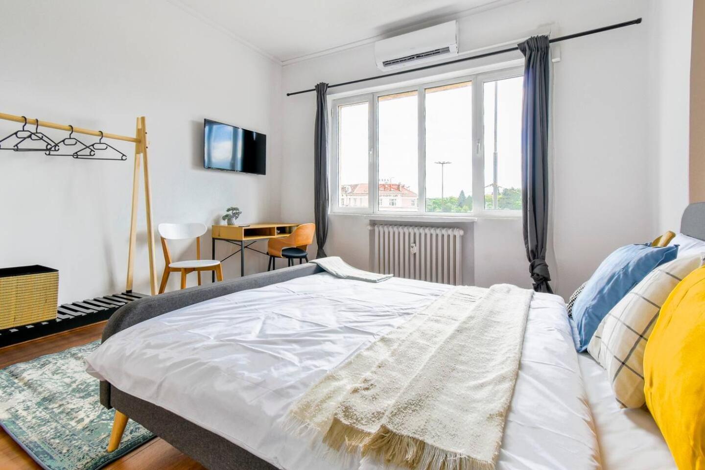 Super Fresh! 3Bdr Apartment In Sofia Center'S Artistic Area Dış mekan fotoğraf